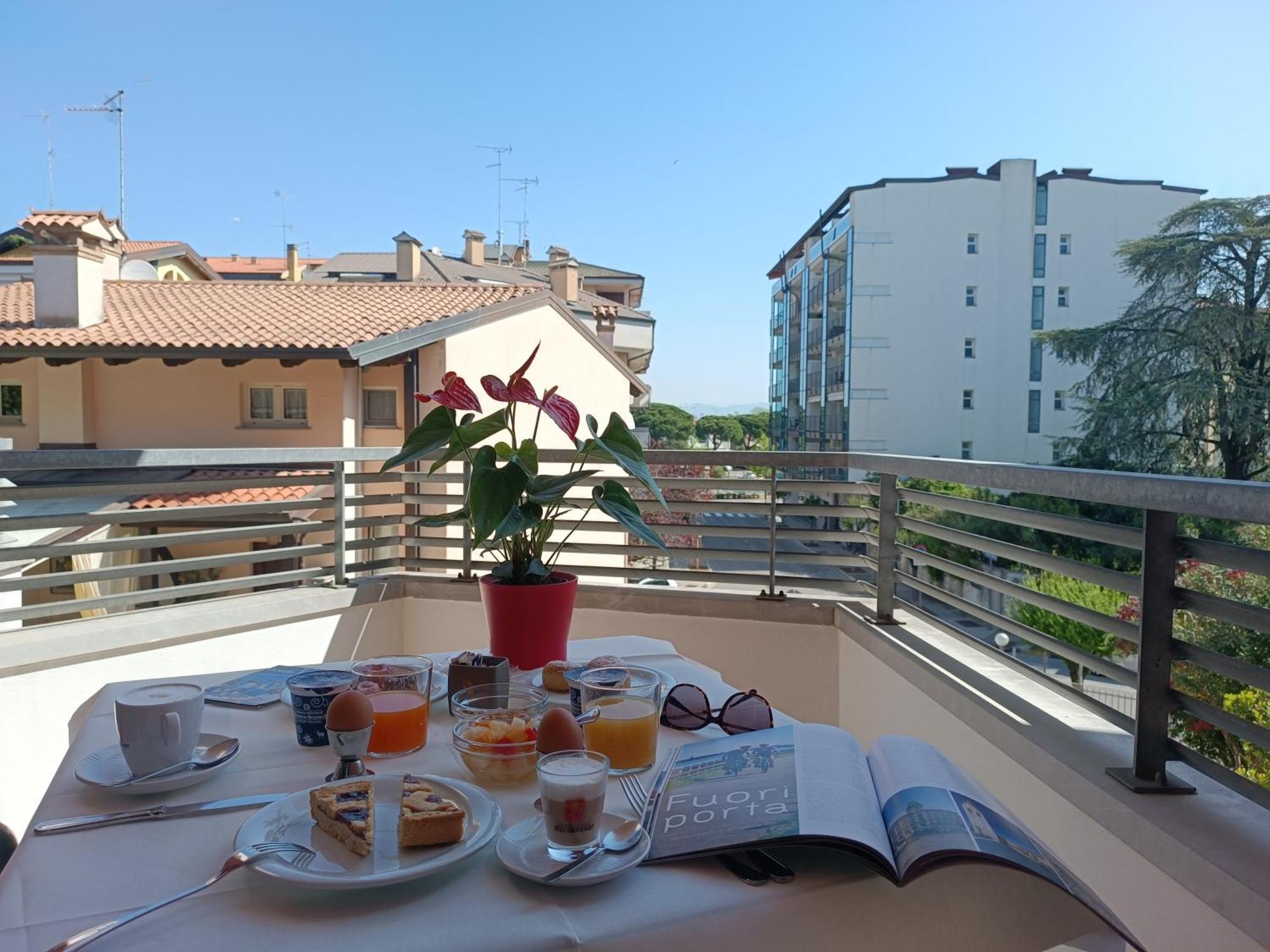Hotel Il Guscio Grado Exteriér fotografie
